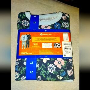 Members Mark 4 piece pajamas girls Size:2t